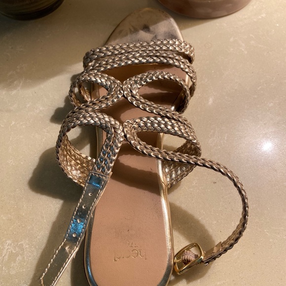 Heads over heels. Size - 38 - Picture 4 of 5